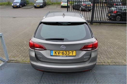 Opel Astra Sports Tourer - 1.0 Business+ Navigatie/Cruise controle/Airco/Parkeersensoren voor+achter - 1