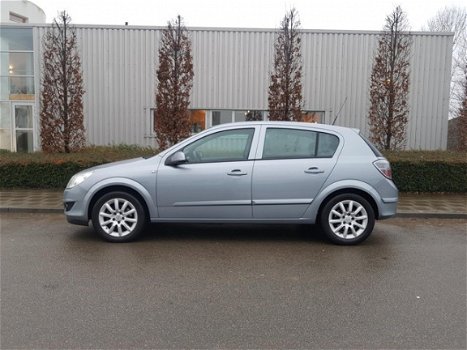 Opel Astra - 1.6 Temptation - 1