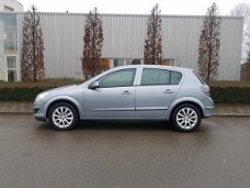 Opel Astra - 1.6 Temptation