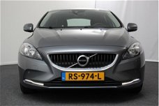 Volvo V40 - 2.0 D2 Automaat Business (Navigatie/Blue tooth/Cruise control/LMV)