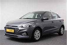 Hyundai i20 - 1.25 MPI Style (Navigatie/Blue tooth/Cruise control/LMV/Camera/PDC)