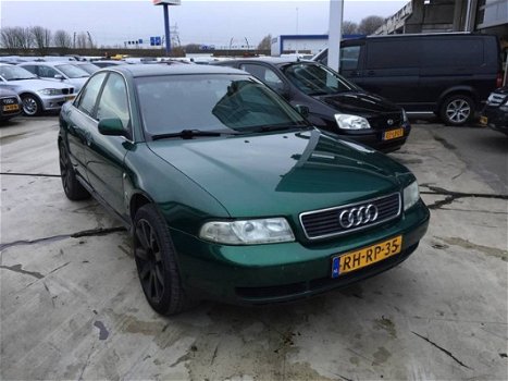 Audi A4 - 2.6 - 1