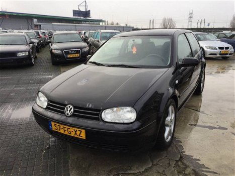 Volkswagen Golf - 1.9 TDI 90pk - 1