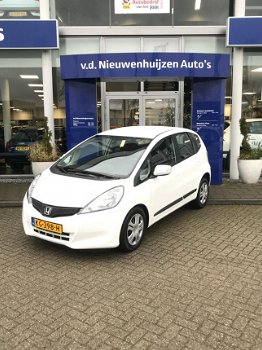 Honda Jazz - 1.4 Trend Automaat 1e eigenaar, Airco info: dhr Elbers 0492-588982 of e.elbers@vdnieuwe - 1