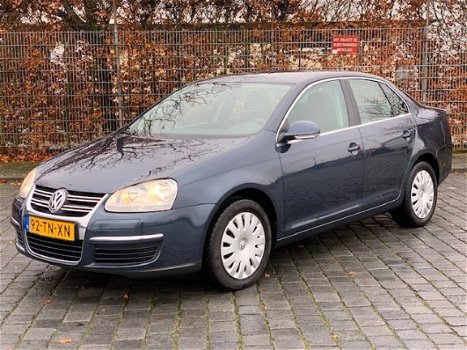 Volkswagen Jetta - 1.6 FSI Comfortline, Zeer Nette AUto - 1