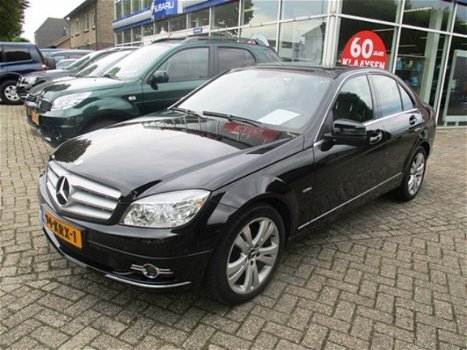 Mercedes-Benz C-klasse - 180 K BlueEFFICIENCY Avantgarde NL auto | 2e eigenaar | trekhaak | 69.000 K - 1