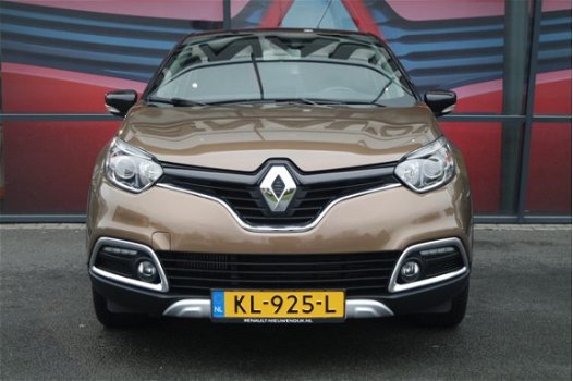 Renault Captur - 1.2 TCe Xmod NAVIGATIE / CAMERA / PARKEERSENSOREN VOOR EN ACHTER / - 1