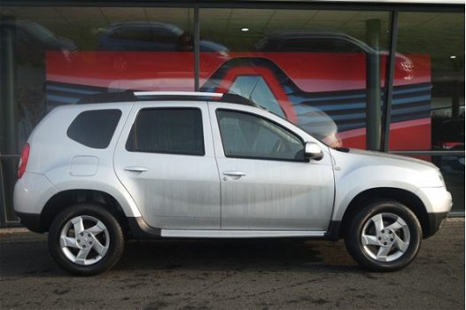 Dacia Duster - 1.6 Lauréate 2wd AIRCO /RADIO CD /SPORTVELGEN /KUNSTLEDEREN BEKLEDING - 1