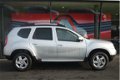 Dacia Duster - 1.6 Lauréate 2wd AIRCO /RADIO CD /SPORTVELGEN /KUNSTLEDEREN BEKLEDING - 1 - Thumbnail
