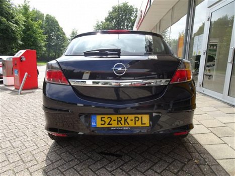 Opel Astra GTC - 1.6 Sport ZEER LAGE KM STAND - 1