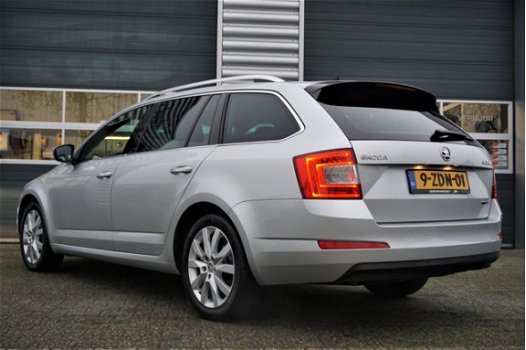 Skoda Octavia Combi - 1.6 TDI Greenline Businessline | Keyless | Navigatie | Bi-Xenon|100% onderhoud - 1