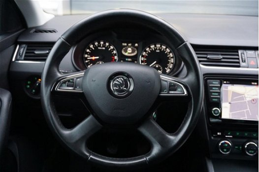 Skoda Octavia Combi - 1.6 TDI Greenline Businessline | Keyless | Navigatie | Bi-Xenon|100% onderhoud - 1