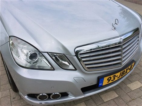 Mercedes-Benz E-klasse - 250 CDI Automaat -Nederlands geleverd - dealeronderhouden- DVD/NAVI - 1