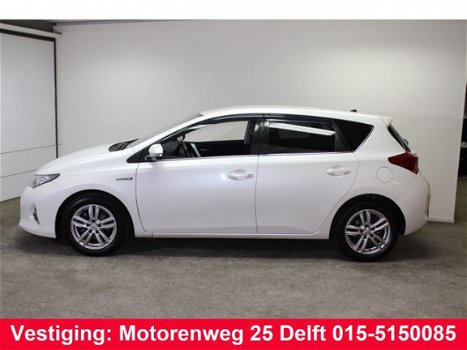 Toyota Auris - 1.8 HYBRID AUTOMAAT CAMERA.CLIMAT .100% ONDERHOUDEN - 1