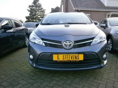 Toyota Verso - 1.6 VVT-i Comfort - 1