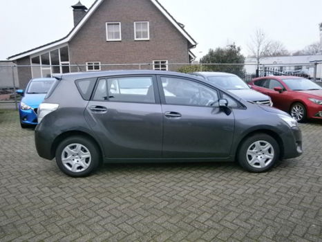 Toyota Verso - 1.6 VVT-i Comfort - 1