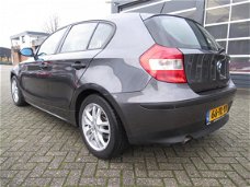 BMW 1-serie - 118i Business Line AIRCO/LMV/PDC