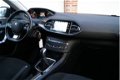 Peugeot 308 - 1.2 PureTech Active Navigatie, Climate, Cruise, PDC - 1 - Thumbnail