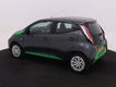 Toyota Aygo - 1.0 VVT-i x-play * AIRCO * CAMERA * BLUETOOTH * GROOT SCHERM * | NEFKENS DEAL | - 1 - Thumbnail