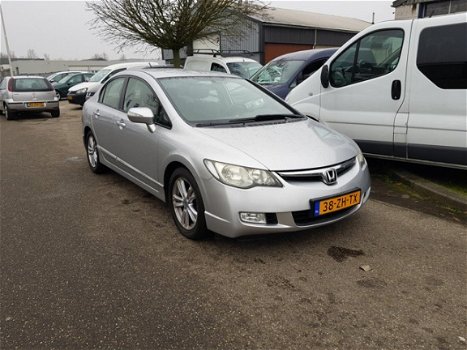 Honda Civic - 1.3 Hybrid Sedan Aut. Clima Navi Bj:2008 NAP - 1