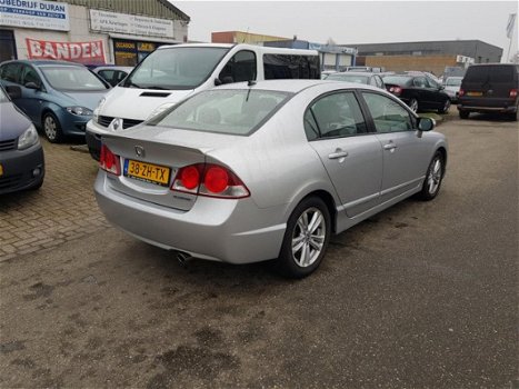 Honda Civic - 1.3 Hybrid Sedan Aut. Clima Navi Bj:2008 NAP - 1