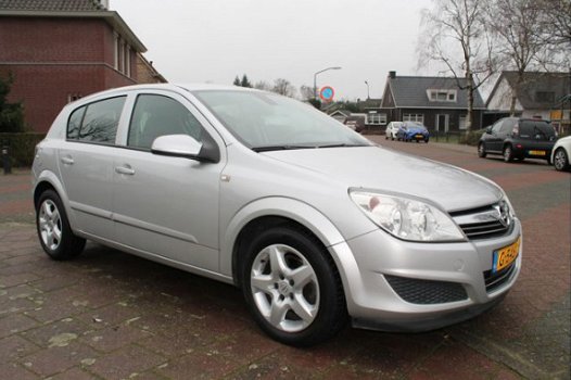 Opel Astra - 1.3 CDTi Business // 1e EIGENAAR // DEALER ONDERHOUDEN // - 1