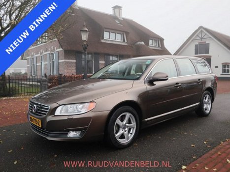 Volvo V70 - 2.0 D4 Summum BIXENON/NAVI/ELEK.AKLEP/TREKHAAK - 1