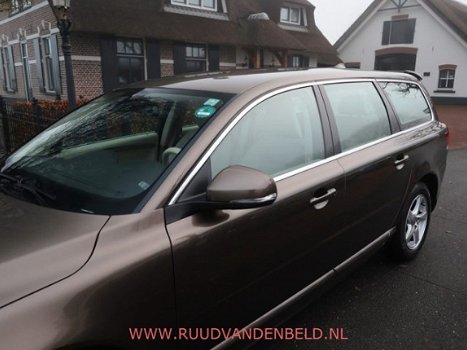 Volvo V70 - 2.0 D4 Summum BIXENON/NAVI/ELEK.AKLEP/TREKHAAK - 1