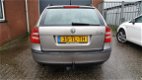 Skoda Octavia Combi - 1.6 Elegance - 1 - Thumbnail