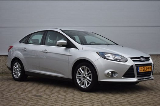 Ford Focus - 1.0 EcoB. Titanium TECHPACK Navi/PDC/bluetooth - 1