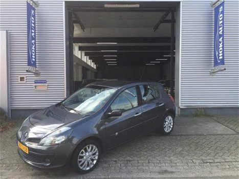 Renault Clio - 1.4-16V Exception 5-Deurs Airco/Start Stop - 1