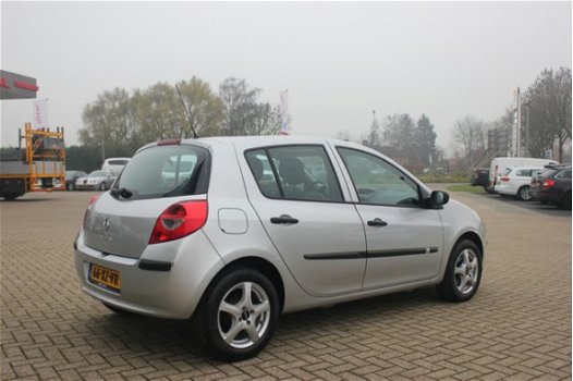 Renault Clio - 1.2 TCE Business Line 100pk Airco - 1