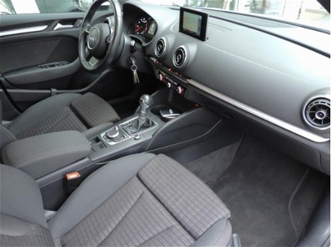 Audi A3 Limousine - 1.4 TFSI CoD Ambition Pro Line Plus S-Tronic Xenon/LED Navi Sportstoelen Climate - 1