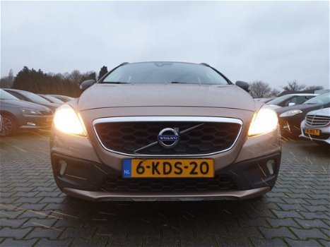 Volvo V40 Cross Country - 1.6 D2 Kinetic *NAVI+PDC+ECC+CRUISE - 1