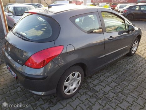 Peugeot 308 - 1.4 VTi XR - 1