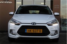 Hyundai i20 Coupé - 1.2 HP i-Motion Comfort | Lichtmetalen velgen