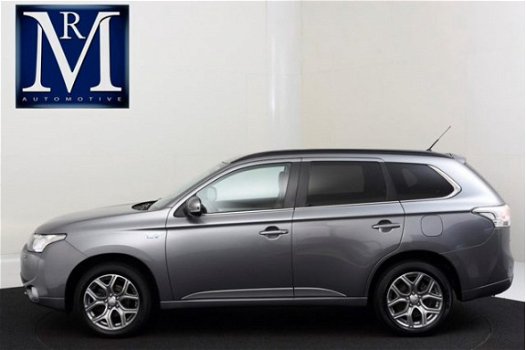 Mitsubishi Outlander - 2.0 PHEV EX. BTW/VAT EXCECUTIVE Price with VAT/tax: 17.424, - 1