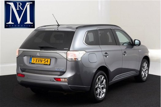 Mitsubishi Outlander - 2.0 PHEV EX. BTW/VAT EXCECUTIVE Price with VAT/tax: 17.424, - 1