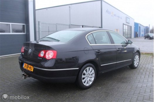 Volkswagen Passat - 1.9 TDI Comfl.BlueM Nette auto vol opties - 1