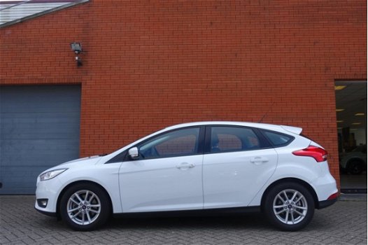 Ford Focus - 2.0 TDCI 150 PK 5DRS TREND AUTOMAAT NAVIGATIE - 1