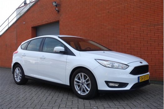 Ford Focus - 2.0 TDCI 150 PK 5DRS TREND AUTOMAAT NAVIGATIE - 1