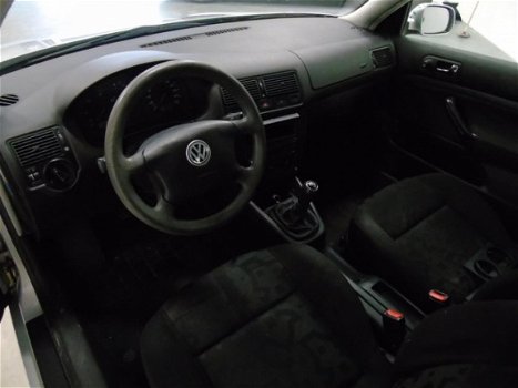 Volkswagen Golf - 1.9 SDI - 1