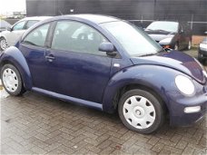 Volkswagen New Beetle - 2.0 Highline