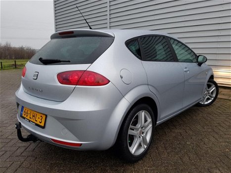 Seat Leon - 1.8 TFSI Style Clima/Cruise/Dak/Navi - 1