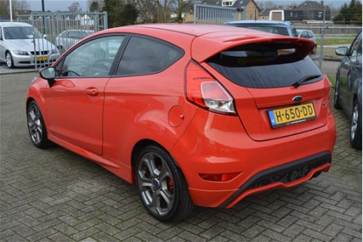 Ford Fiesta - 1.6 ST2 | Climate Control | 17 Inch | Navi | Half Leder OOK ZONDAG 19 JANUARI OPEN - 1