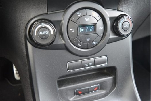 Ford Fiesta - 1.6 ST2 | Climate Control | 17 Inch | Navi | Half Leder OOK ZONDAG 19 JANUARI OPEN - 1