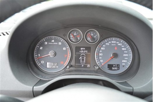 Audi A3 Sportback - 1.2 TFSI Attraction 5 drs | Automaat | Climate Control | PDC OOK ZONDAG 19 JANUA - 1