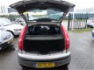 Fiat Punto - 1.2 ELX 5 deurs, NWE APK, AIRCO, electrische ramen en rijd, remt, schakelt nog prima - 1 - Thumbnail