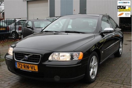 Volvo S60 - 2.4D Edition Chrono ECC Cruise Navi Parrot Topstaat - 1