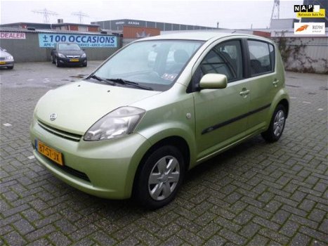 Daihatsu Sirion 2 - 1.3-16V Comfort AUTOMAAT+AIRCO - 1